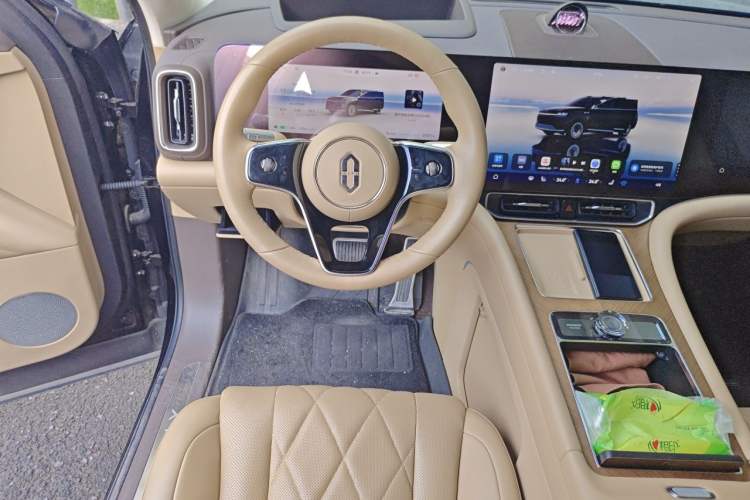 Used Hima AITO M9 2024 All-Electric Ultra Version 100 kWh 6-Seater Model Steering Wheel