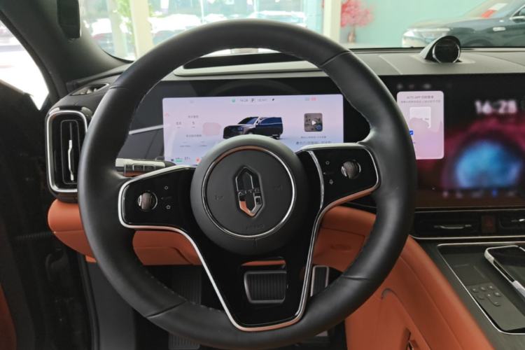 Used Hima AITO M9 2024 Range-Extended Ultra Version 42 kWh 6-Seater Model Steering Wheel