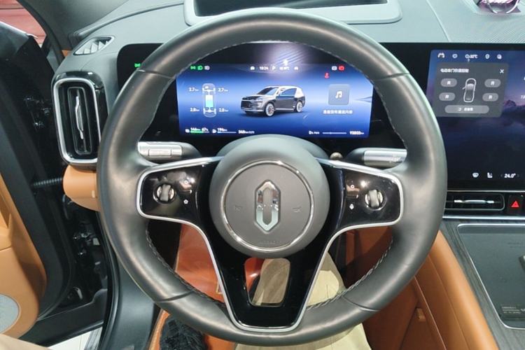 Used Hima AITO M9 2024 Range-Extended Ultra Version 42 kWh 6-Seater Model Steering Wheel