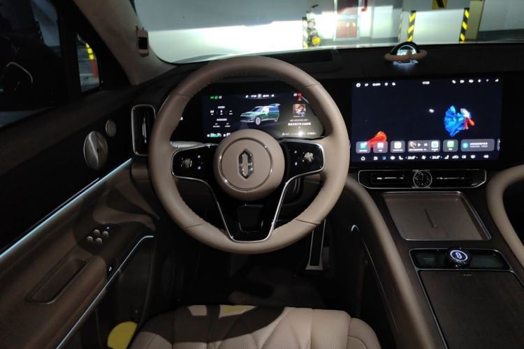 Used Hima AITO M9 2024 Range-Extended Max Edition 42 kWh 5-Seater Version Steering Wheel