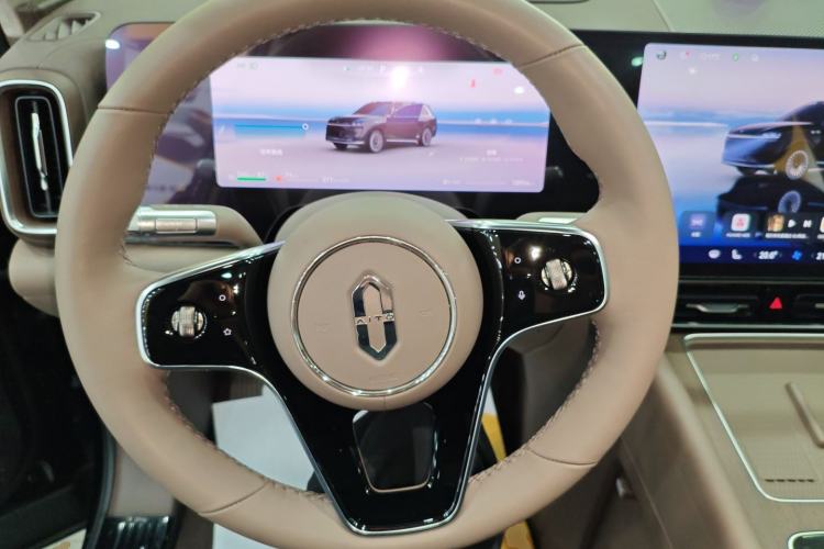 Used Hima AITO M9 2024 Range-Extended Ultra Version 52 kWh 5-Seater Model Steering Wheel