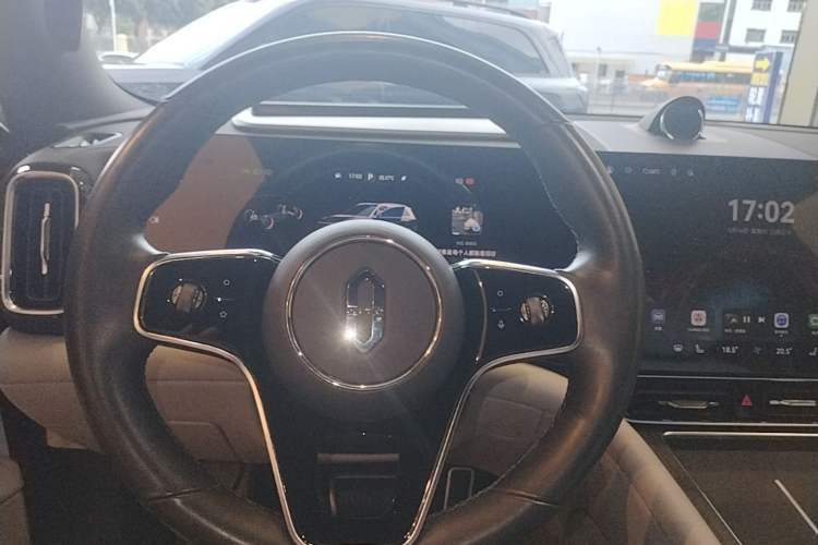 Used Hima AITO M9 2024 Range-Extended Ultra Version 42 kWh 6-Seater Model Steering Wheel