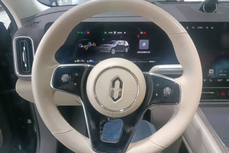 Used Hima AITO M9 2024 Range-Extended Ultra Version 42 kWh 6-Seater Model Steering Wheel