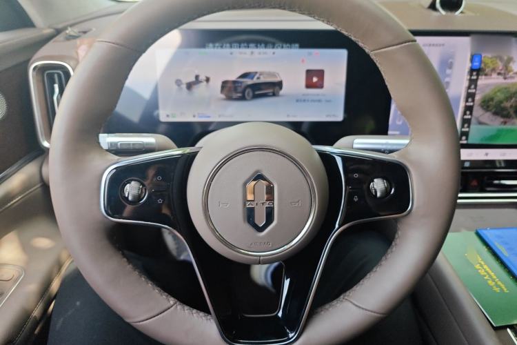 Used Hima AITO M9 2024 Range-Extended Max Edition 42 kWh 6-Seater Version Steering Wheel