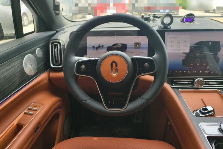 Used Hima AITO M9 2024 Range-Extended Ultra Version 52 kWh 5-Seater Model Steering Wheel