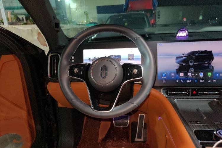 Used Hima AITO M9 2024 Range-Extended Ultra Version 42 kWh 6-Seater Model Steering Wheel