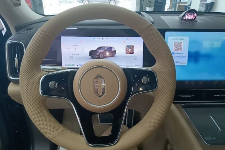 Used Hima AITO M9 2024 Range-Extended Ultra Version 52 kWh 5-Seater Model Steering Wheel