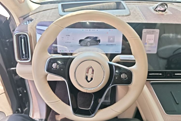 Used Hima AITO M9 2024 Range-Extended Max Edition 42 kWh 6-Seater Version Steering Wheel