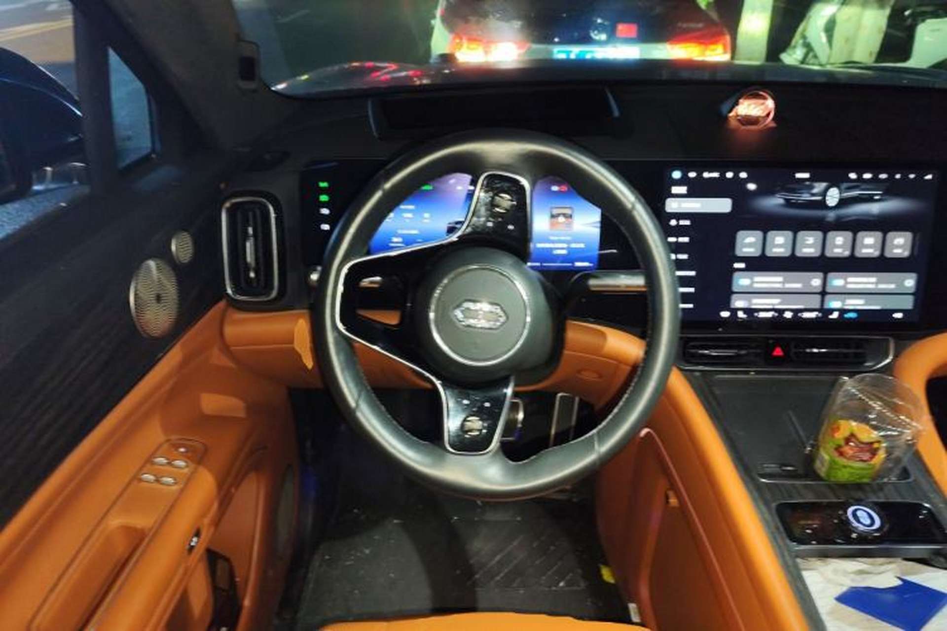Used Hima AITO M9 2024 Range-Extended Ultra Version 52 kWh 6-Seater Model Steering Wheel
