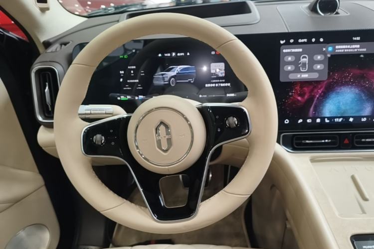Used Hima AITO M9 2024 Range-Extended Ultra Version 42 kWh 6-Seater Model Steering Wheel