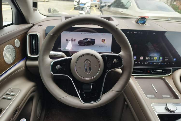 Used Hima AITO M9 2024 Range-Extended Max Edition 42 kWh 5-Seater Version Steering Wheel