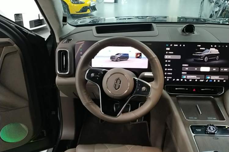Used Hima AITO M9 2024 Range-Extended Ultra Version 42 kWh 6-Seater Model Steering Wheel