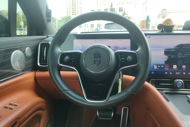 Used Hima AITO M9 2024 Range-Extended Ultra Version 52 kWh 6-Seater Model Steering Wheel
