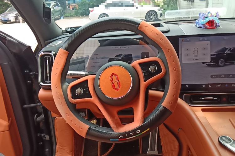 Used Hima AITO M9 2024 Range-Extended Ultra Version 42 kWh 6-Seater Model Steering Wheel