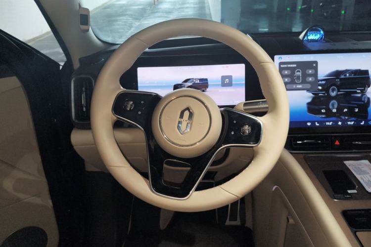 Used Hima AITO M9 2024 Range-Extended Ultra Version 52 kWh 5-Seater Model Steering Wheel