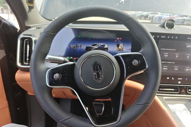 Used Hima AITO M9 2024 Range-Extended Ultra Version 42 kWh 6-Seater Model Steering Wheel