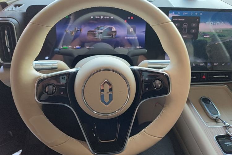 Used Hima AITO M9 2024 Range-Extended Ultra Version 52 kWh 6-Seater Model Steering Wheel