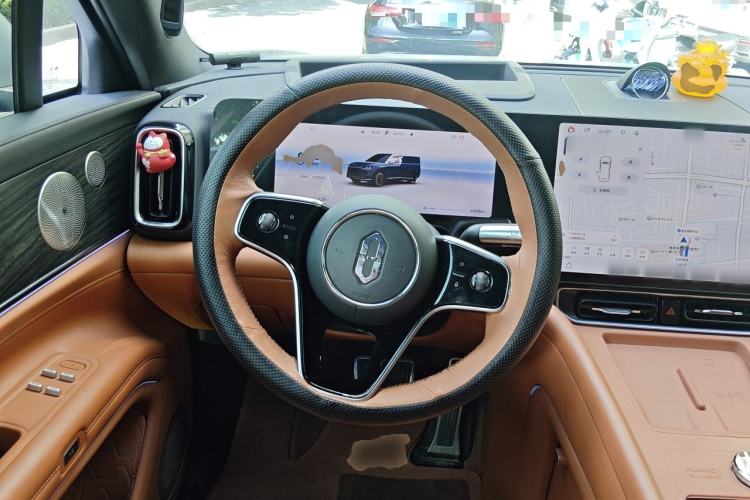 Used Hima AITO M9 2024 Range-Extended Ultra Version 42 kWh 6-Seater Model Steering Wheel