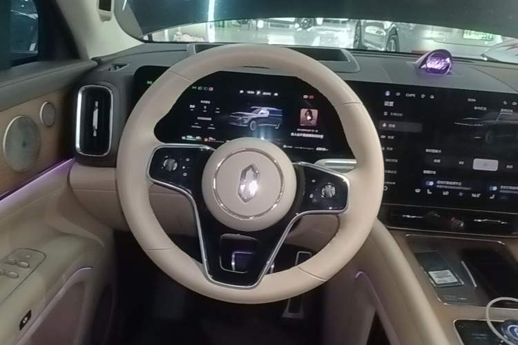 Used Hima AITO M9 2024 Range-Extended Ultra Version 52 kWh 6-Seater Model Steering Wheel