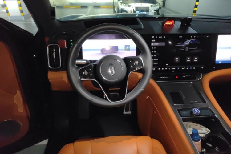 Used Hima AITO M9 2024 Range-Extended Ultra Version 42 kWh 6-Seater Model Steering Wheel