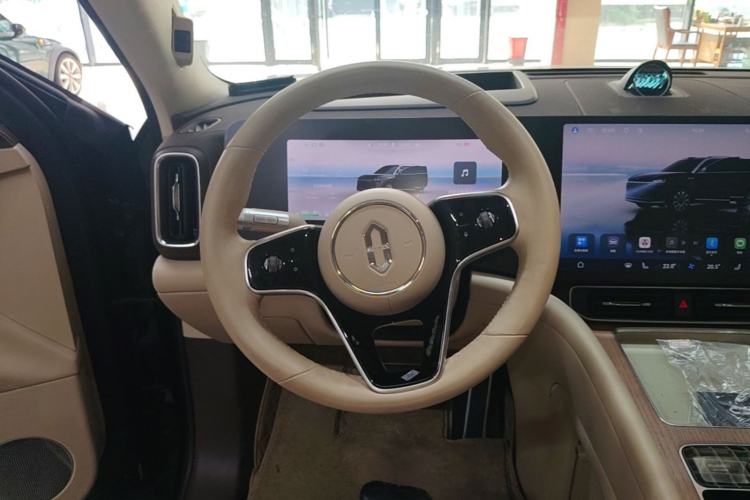 Used Hima AITO M9 2024 Range-Extended Max Edition 52 kWh 6-Seater Version Steering Wheel