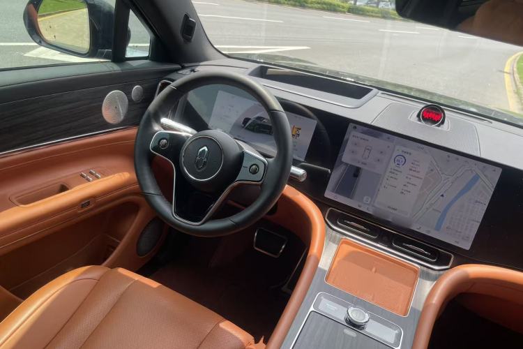 Used Hima AITO M9 2024 Range-Extended Ultra Version 42 kWh 6-Seater Model Steering Wheel