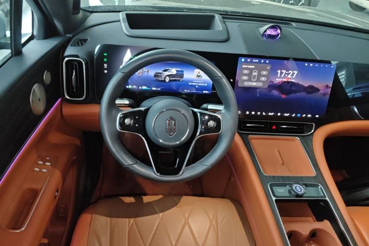 Used Hima AITO M9 2024 Range-Extended Ultra Version 52 kWh 6-Seater Model Steering Wheel