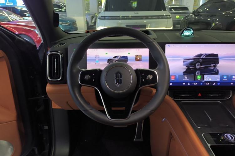 Used Hima AITO M9 2024 Range-Extended Ultra Version 42 kWh 6-Seater Model Steering Wheel