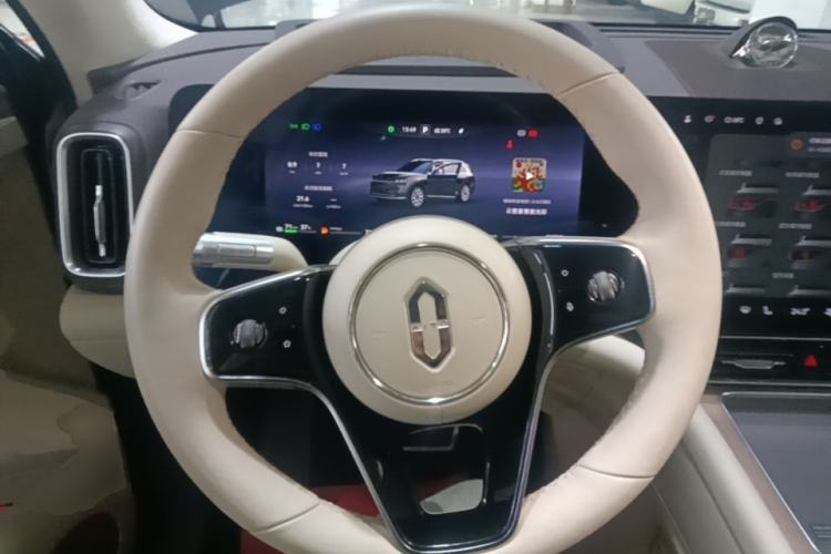 Used Hima AITO M9 2024 Range-Extended Ultra Version 42 kWh 6-Seater Model Steering Wheel