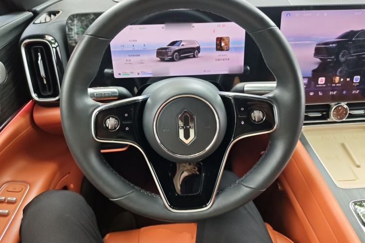 Used Hima AITO M9 2024 Range-Extended Ultra Version 42 kWh 6-Seater Model Steering Wheel