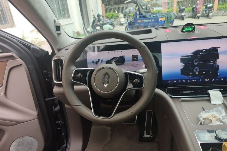 Used Hima AITO M9 2024 Range-Extended Ultra Version 52 kWh 6-Seater Model Steering Wheel