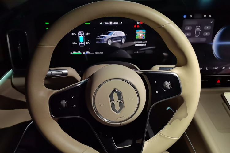 Used Hima AITO M9 2024 Range-Extended Ultra Version 52 kWh 6-Seater Model Steering Wheel
