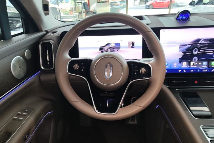 Used Hima AITO M9 2024 Range-Extended Ultra Version 52 kWh 5-Seater Model Steering Wheel
