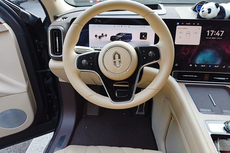 Used Hima AITO M9 2024 Range-Extended Ultra Version 42 kWh 6-Seater Model Steering Wheel