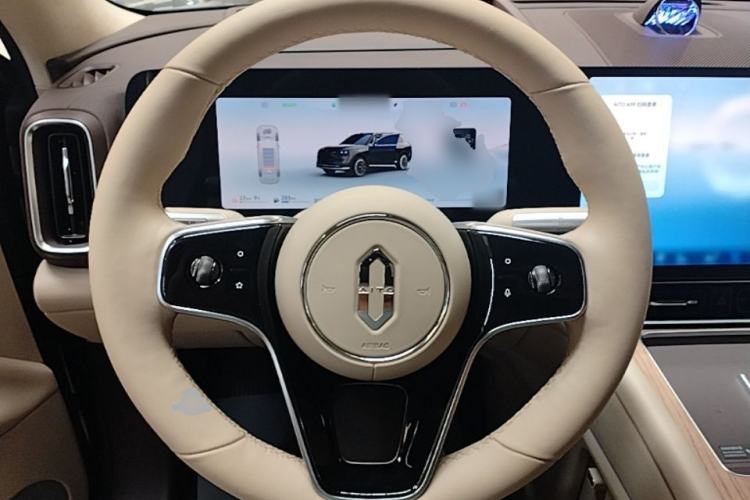 Used Hima AITO M9 2024 Range-Extended Ultra Version 52 kWh 6-Seater Model Steering Wheel
