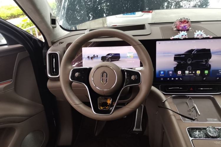 Used Hima AITO M9 2024 Range-Extended Ultra Version 52 kWh 5-Seater Model Steering Wheel