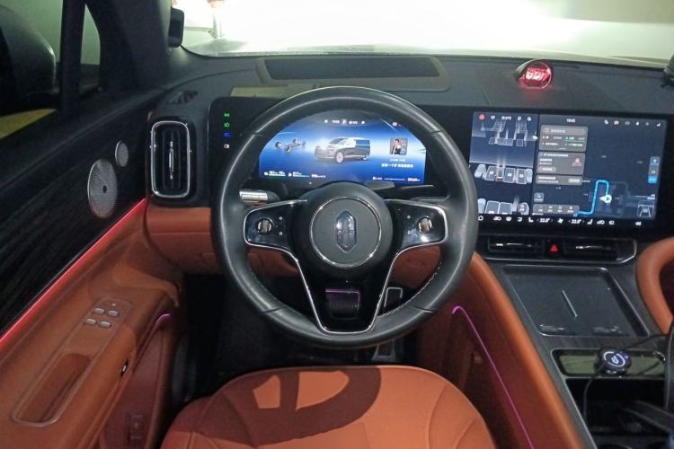 Used Hima AITO M9 2024 Range-Extended Max Edition 42 kWh 6-Seater Version Steering Wheel
