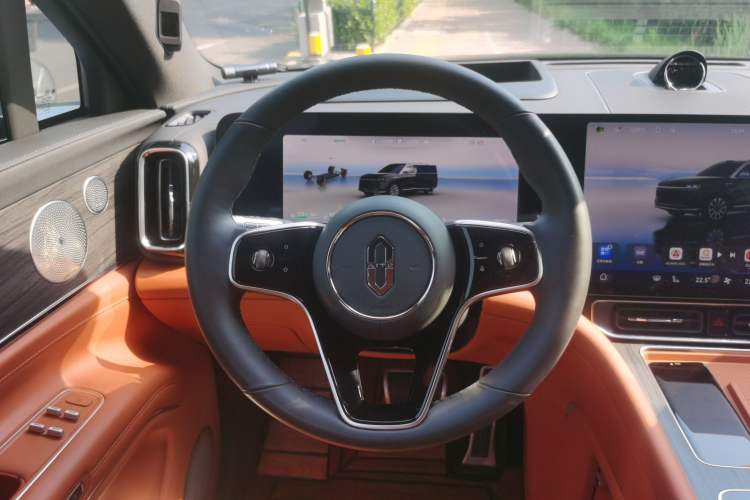 Used Hima AITO M9 2024 Range-Extended Ultra Version 52 kWh 6-Seater Model Steering Wheel
