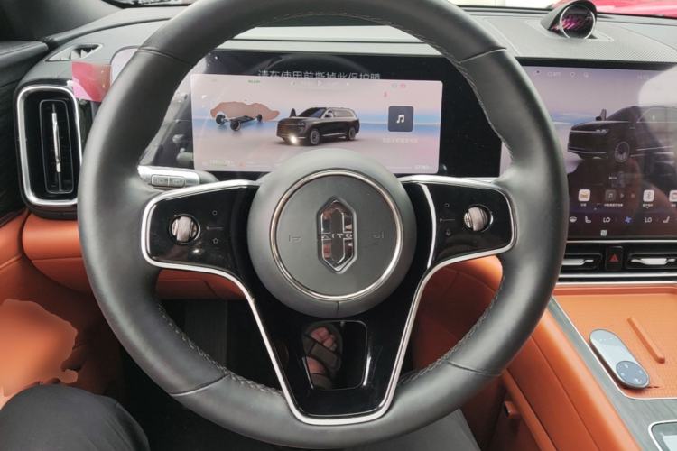 Used Hima AITO M9 2024 Range-Extended Ultra Version 42 kWh 6-Seater Model Steering Wheel