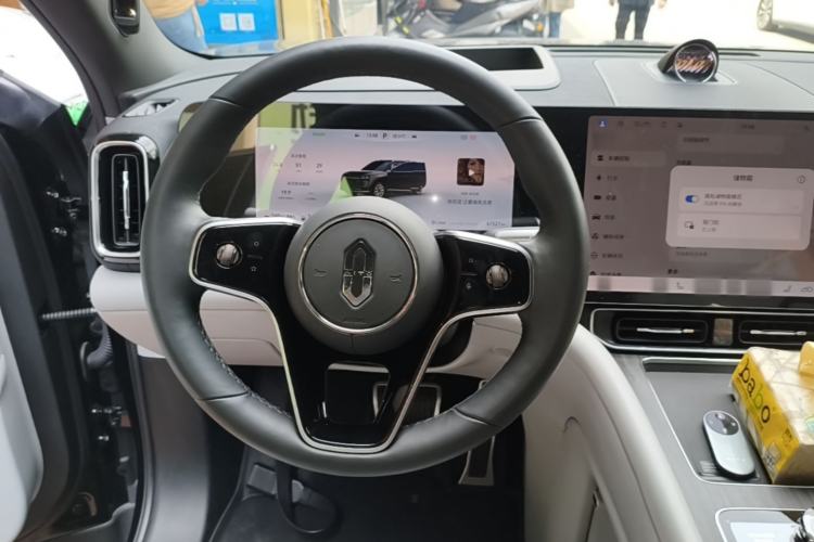 Used Hima AITO M9 2024 Range-Extended Ultra Version 52 kWh 6-Seater Model Steering Wheel