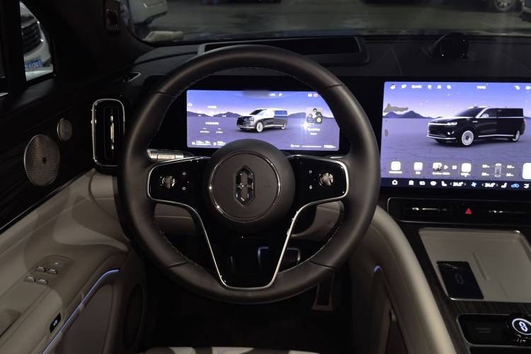Used Hima AITO M9 2024 Range-Extended Ultra Version 52 kWh 6-Seater Model Steering Wheel