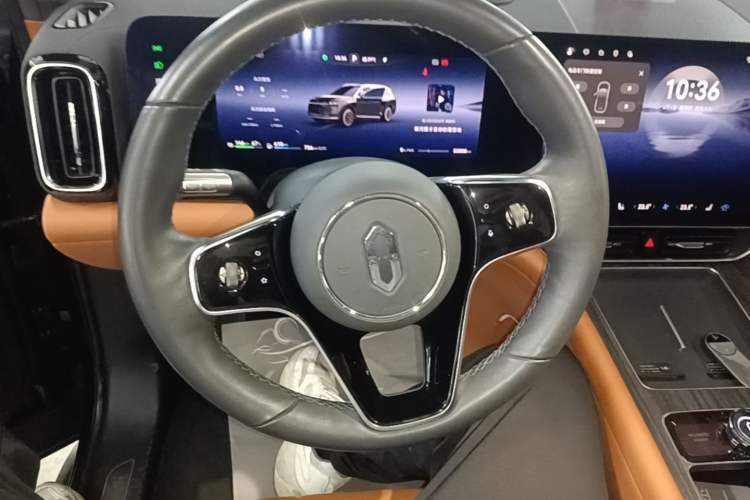 Used Hima AITO M9 2024 Range-Extended Ultra Version 42 kWh 6-Seater Model Steering Wheel