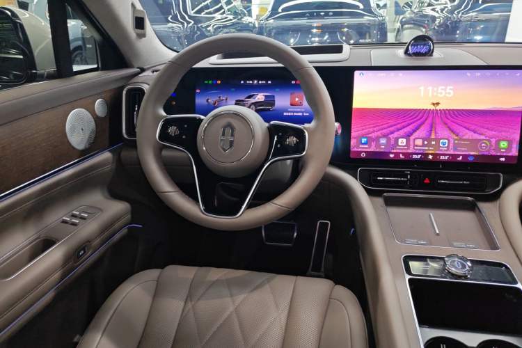 Used Hima AITO M9 2024 Range-Extended Ultra Version 52 kWh 5-Seater Model Steering Wheel