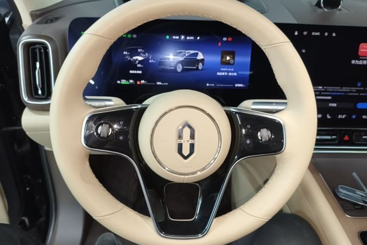 Used Hima AITO M9 2024 Range-Extended Max Edition 42 kWh 6-Seater Version Steering Wheel