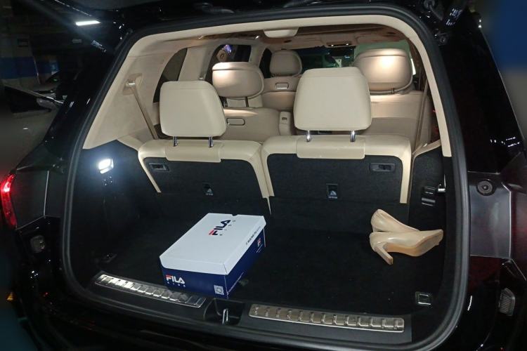 Used Hima AITO M9 2024 Range-Extended Ultra Version 42 kWh 6-Seater Model Trunk