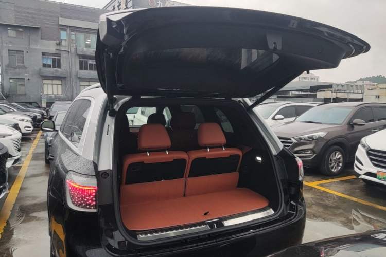 Used Hima AITO M9 2024 Range-Extended Max Edition 42 kWh 6-Seater Version Trunk