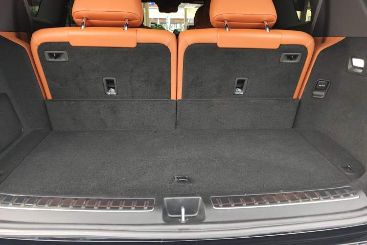 Used Hima AITO M9 2024 Range-Extended Max Edition 42 kWh 6-Seater Version Trunk