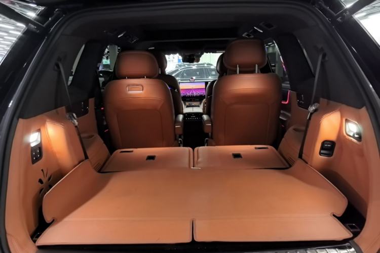 Used Hima AITO M9 2024 Range-Extended Max Edition 42 kWh 6-Seater Version Trunk