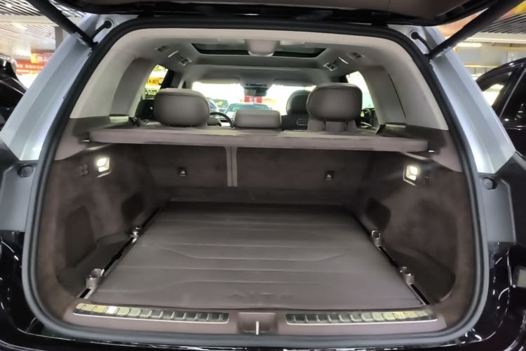 Used Hima AITO M9 2024 Range-Extended Ultra Version 52 kWh 5-Seater Model Trunk
