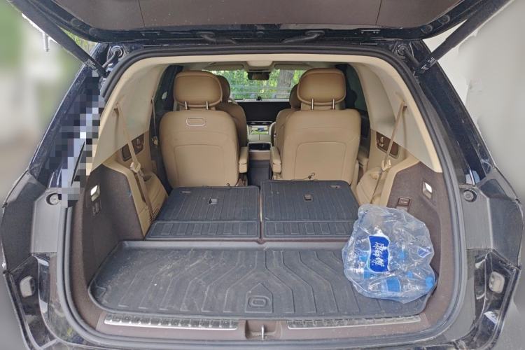Used Hima AITO M9 2024 All-Electric Ultra Version 100 kWh 6-Seater Model Trunk